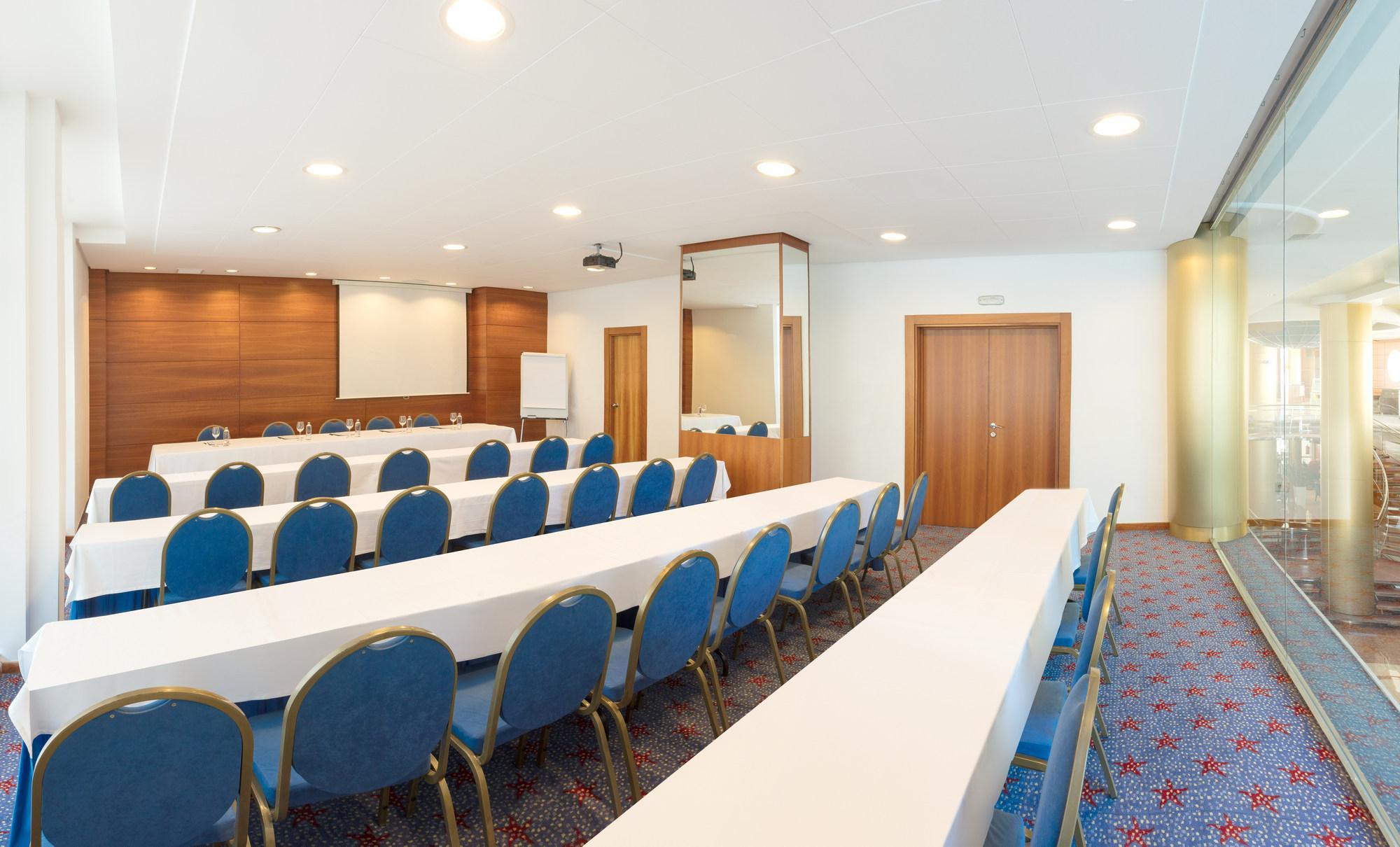 Hotel Rh Royal - Recommend For Adults Benidorm Konforlar fotoğraf